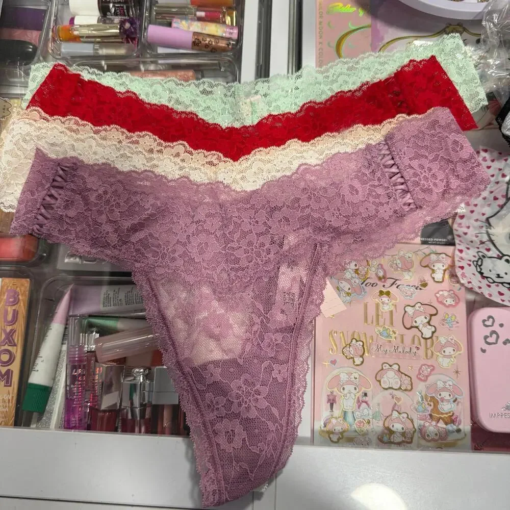 Victorias Secret Lace Thong Panties